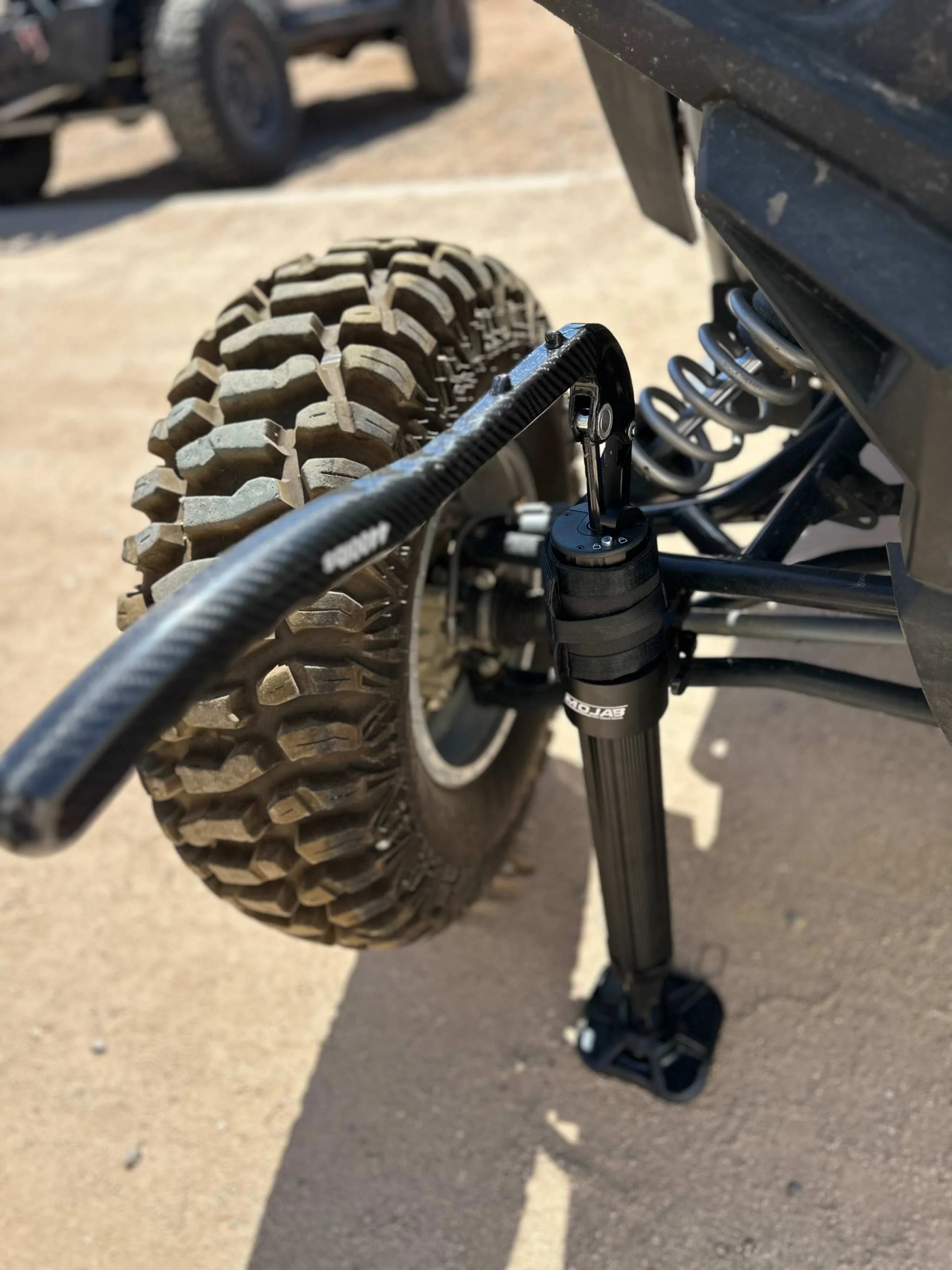 CarbonPro SXS Hydraulic Jack with Mounting Clamps - Image 19