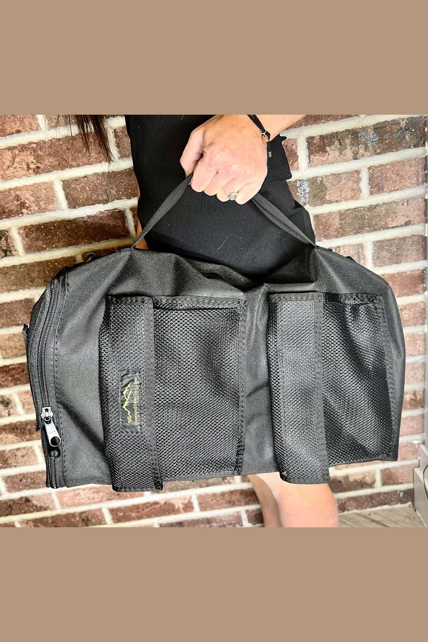Stay Organized On-the-Go with Geyser Systems Shower Carry Bag - Image 19