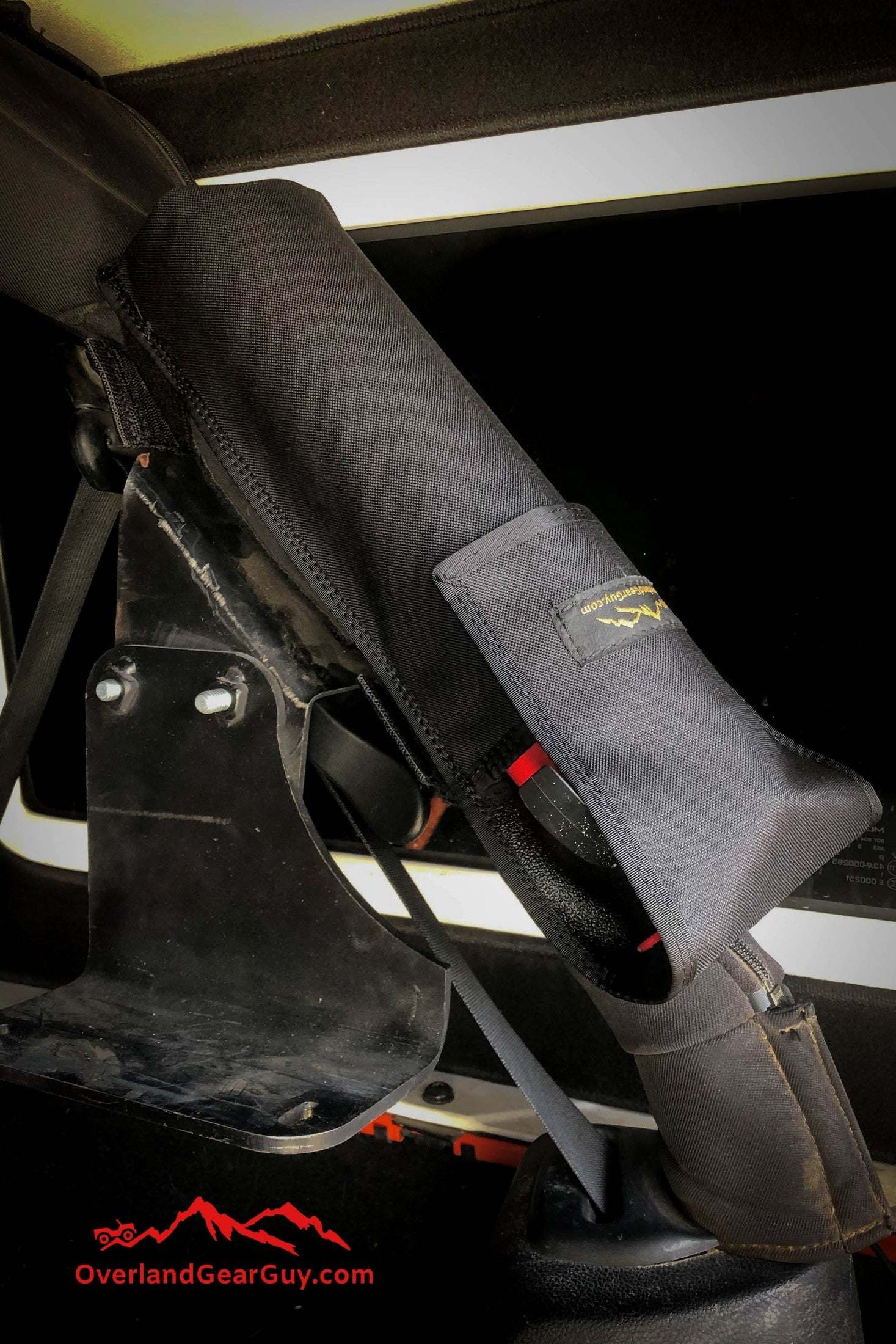 Heavy-Duty Jeep Fire Extinguisher Pouch Roll Bar for Secure Off-Road Travel - Image 8