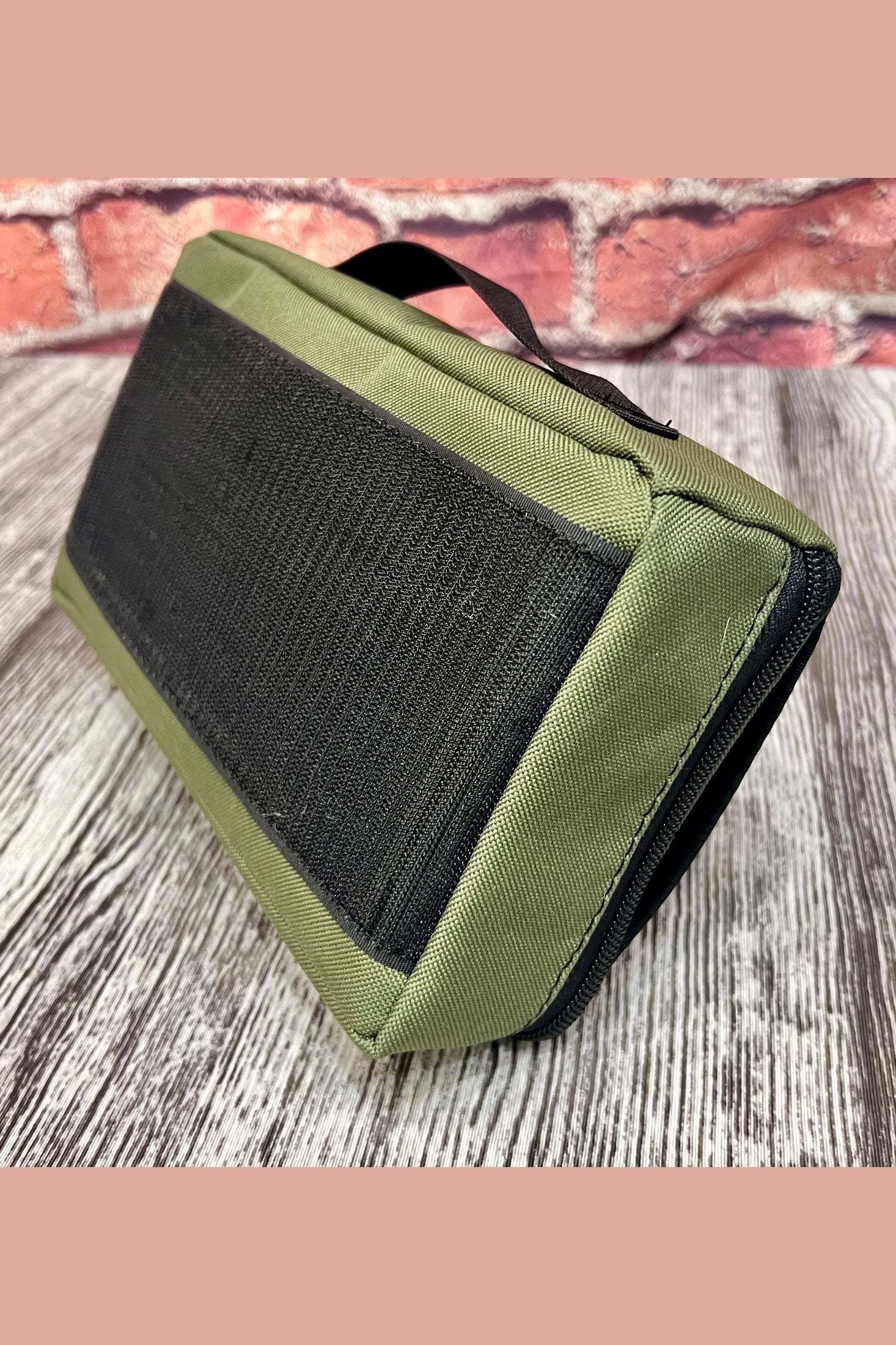 Camp Clutch: Your Ultimate Outdoor Adventure Gear - Image 3