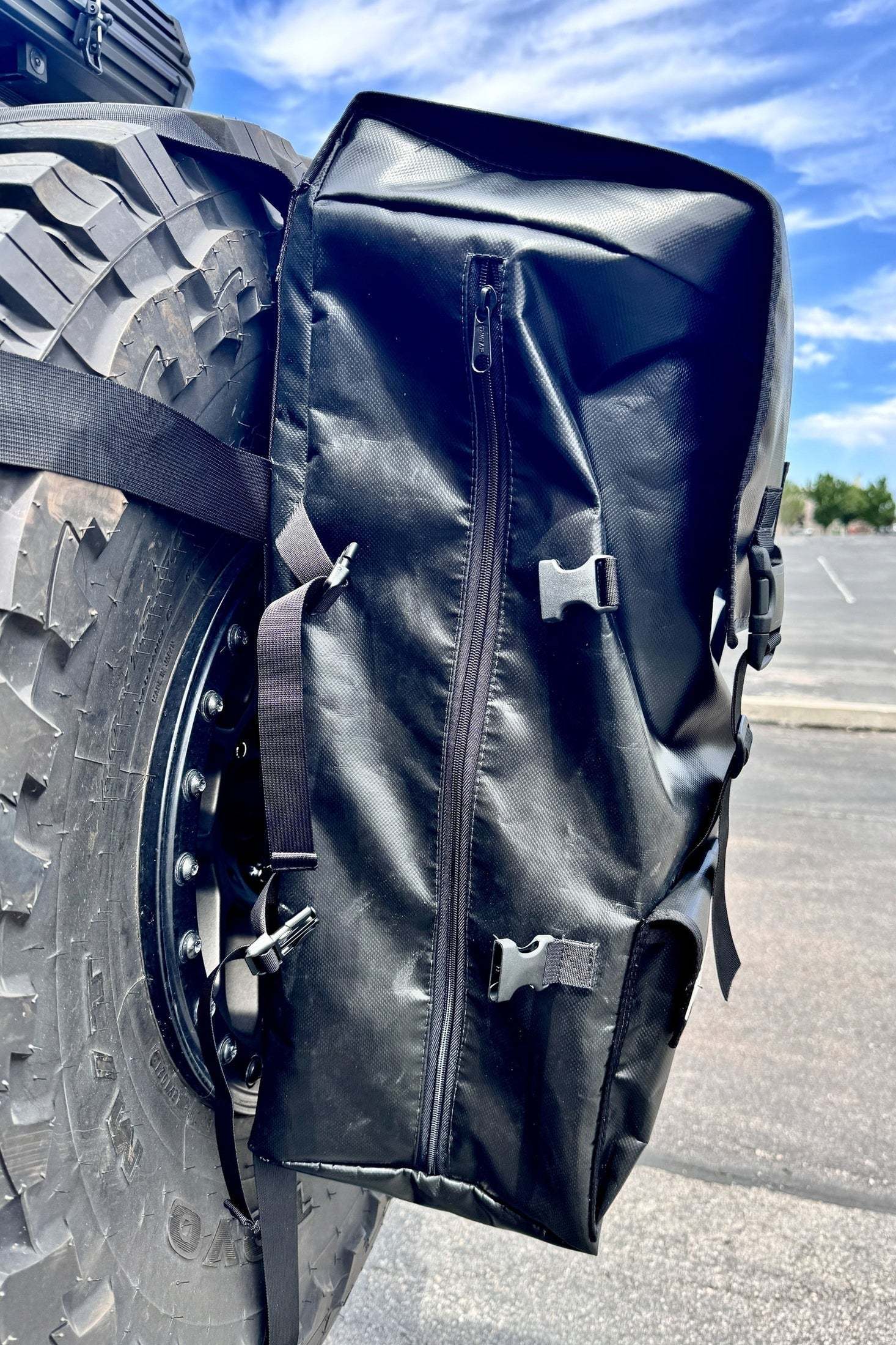 The Max Adventure Spare Tire Trash Bag - Image 10