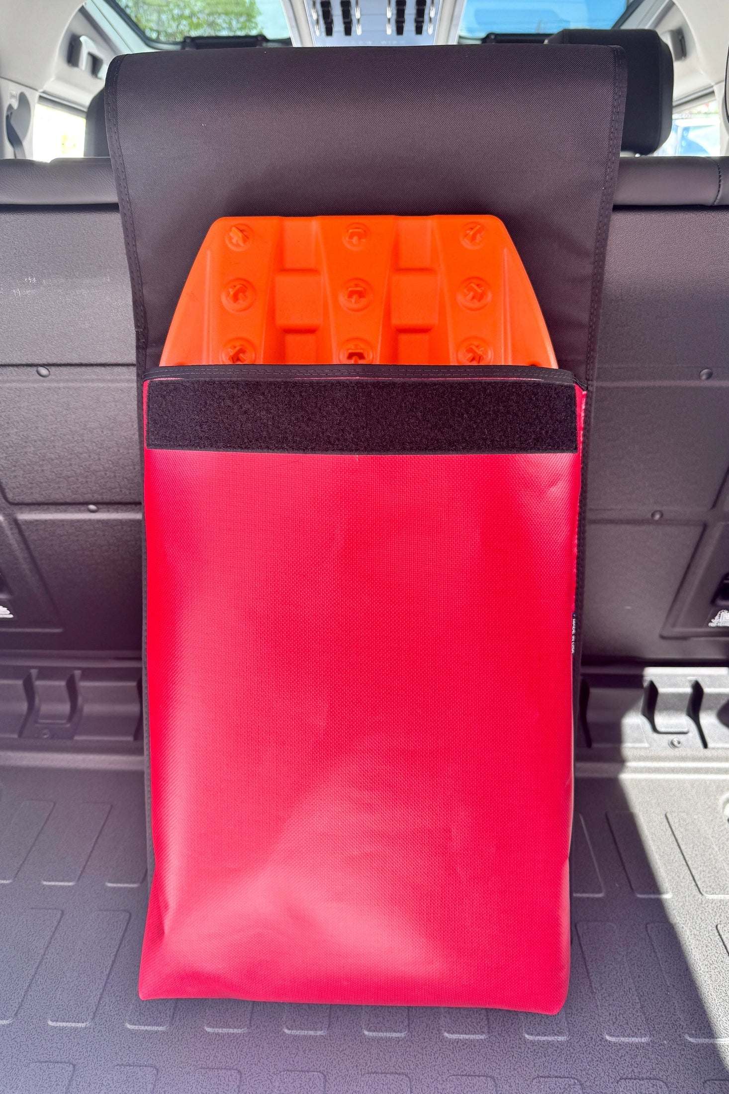 Durable Traction Recovery Board Storage Bag for Off-Road Adventures - Image 7