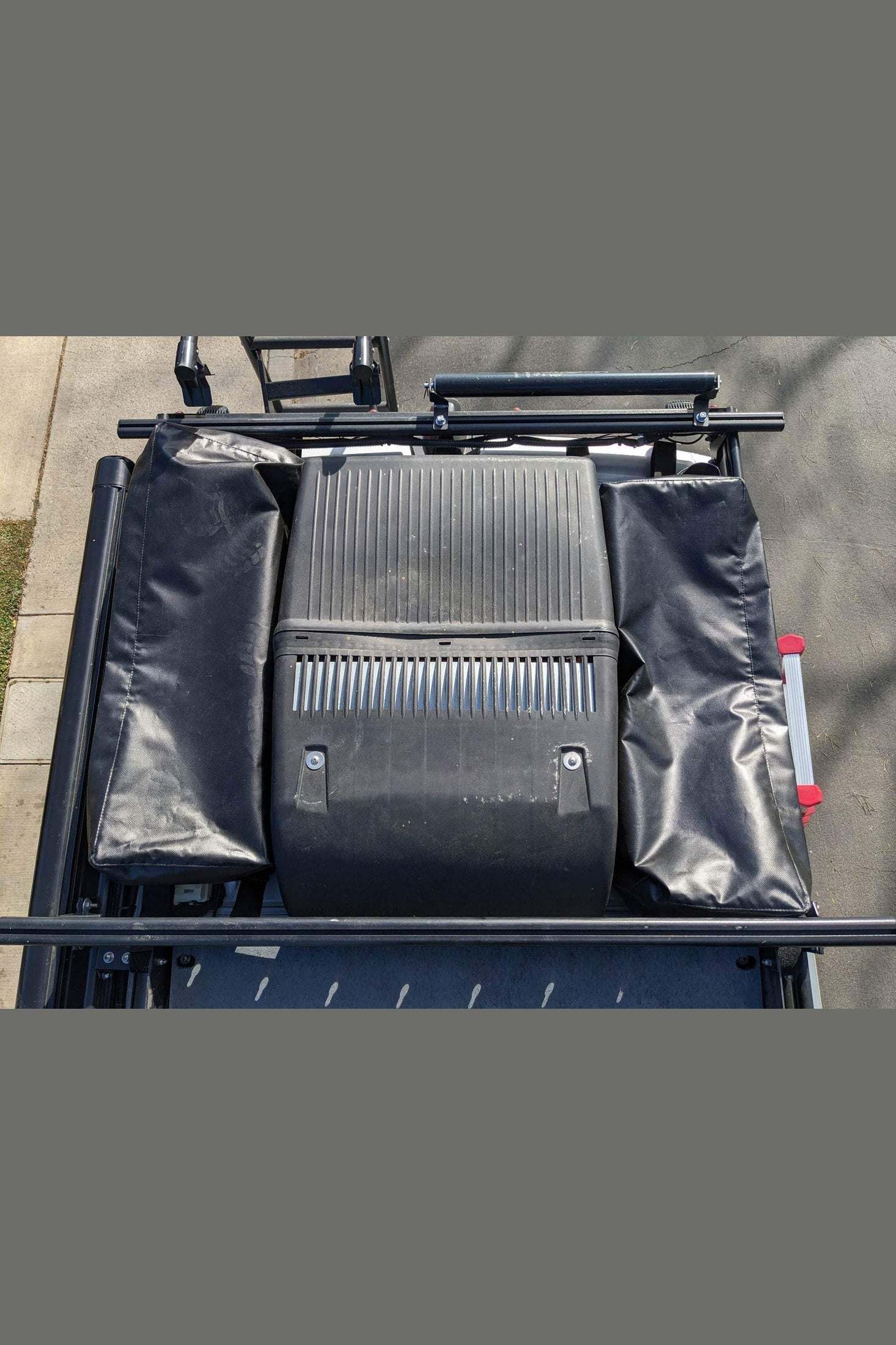 Weather Resistant Roof Top Storage Bag - Jayco - Image 7